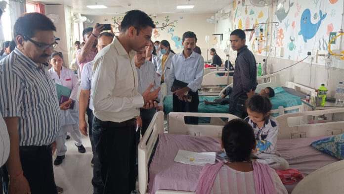 सरकारी स्वास्थ्य सेवाओं को सुविधा-संपन्न बनाने को जिला प्रशासन प्रतिबद्ध : जिलाधिकारी
