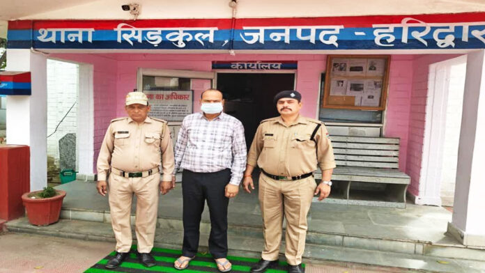 नाबालिग लड़कियों को बांधकर प्रताड़ित करने के आरोप में फैक्ट्री का प्लांट हेड अरेस्ट