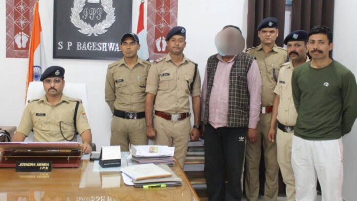 जिलेटिन की 104 छड़ों के साथ एक गिरफ्तार