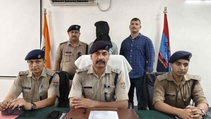 घर पर ताबड़तोड़ फायरिंग, बाल-बाल बचा परिवार