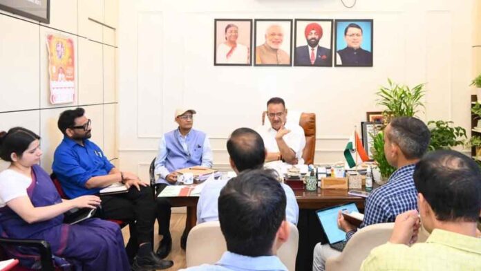 रूफ टॉप गार्डनिंग को बढ़ावा देने के लिए अन्य राज्यों के सफल मॉडलों का अध्ययन किया जाए : गणेश जोशी