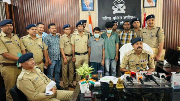 शादीशुदा बेटी के प्रेमी ने की पिता की हत्या, दो गिरफ्तार