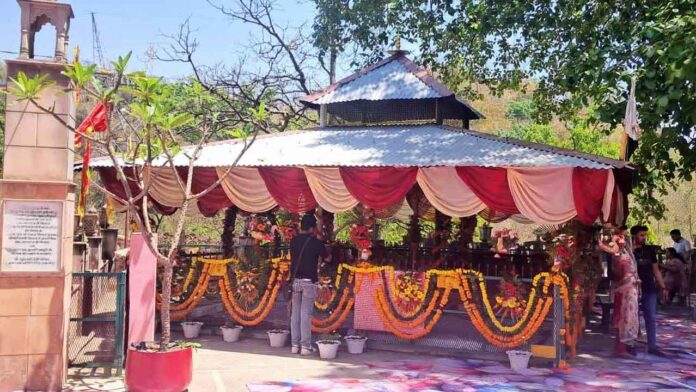 संवेदनशील जोन में मंत्री खजान दास के बेटे के विवाह समारोह पर उठे सवाल