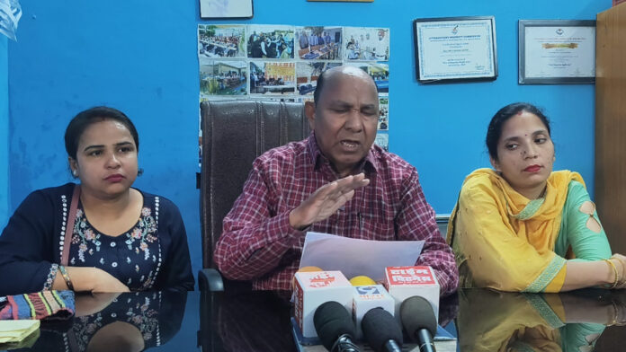 गांधी शताब्दी अस्पताल में विकलांग प्रमाण पत्र बनाने में हो रही काफी परेशानी : कुँवर सिंह