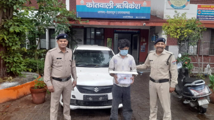 फायरिंग करने वाला वाहन चोर गिरफ्तार