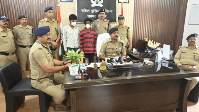 खुलासाः जमीनी विवाद में सुपारी देकर कराई थी हत्या, दो हिस्ट्रीशीटर गिरफ्तार