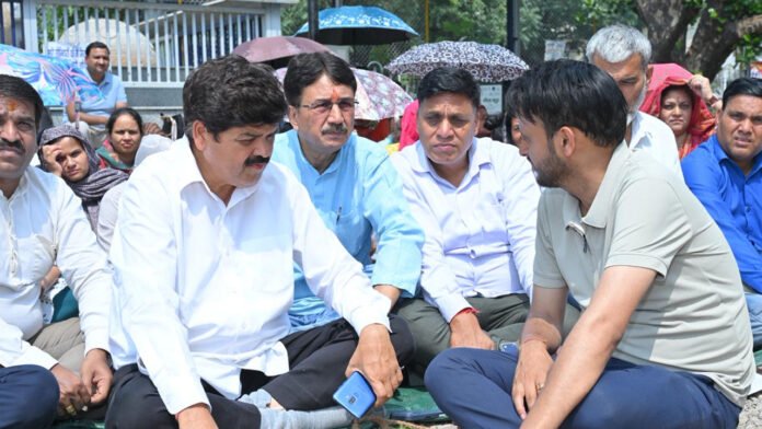 नर्सिंग अभ्यर्थियों की मांगों पर शीघ्र निर्णय ले सरकार : गोदियाल
