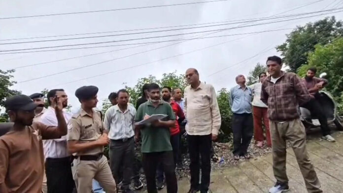 झड़ीपानी में होटल समेत कई भवनों को बेदखली का नोटिस