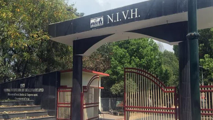 दिव्यांगजन छात्रों का टूटा सब्र, लंबित मांगों पर आंदोलन तेज